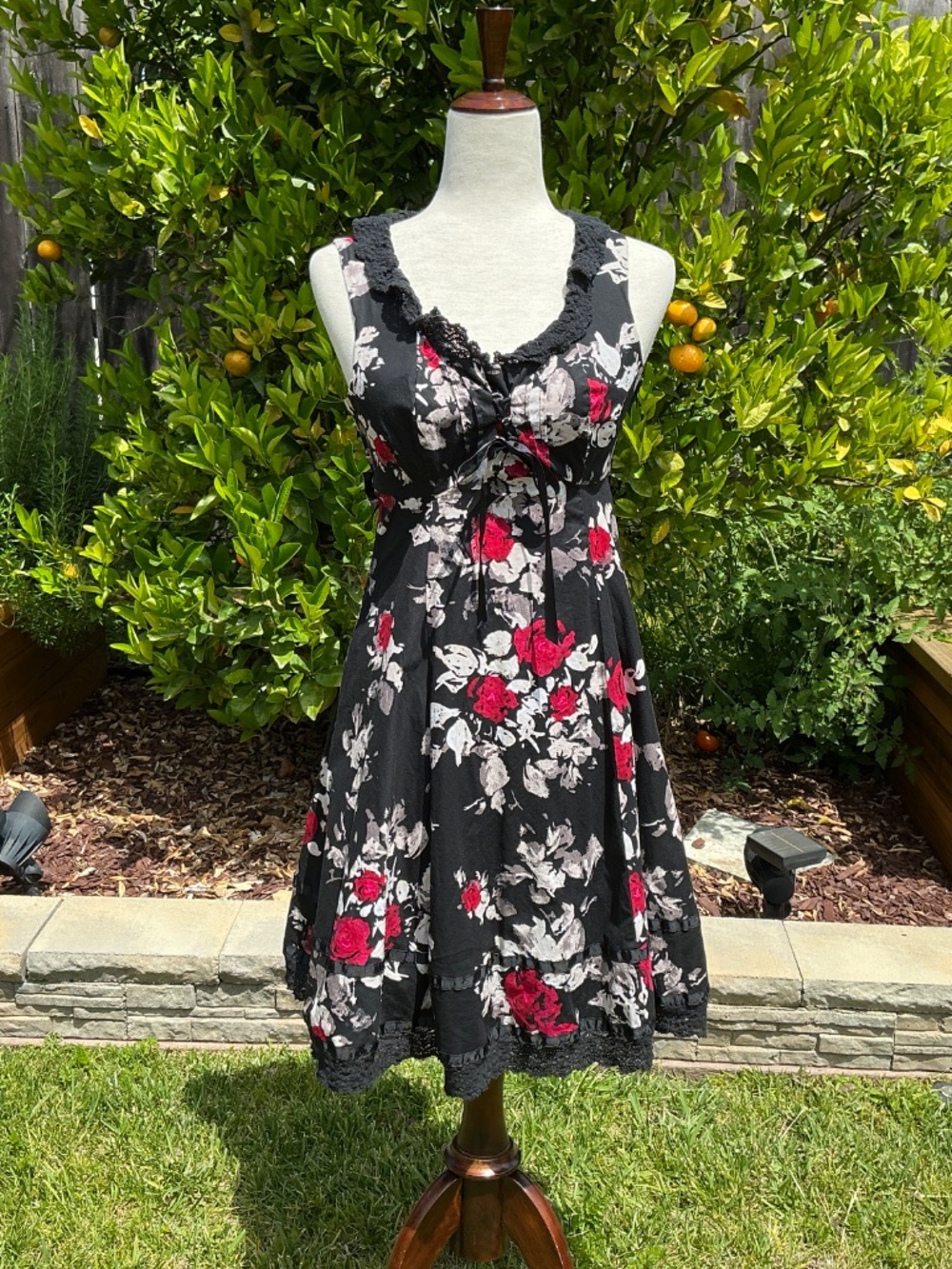 Hot Topic Dress Size S Roses Corset Fit Flare Baby Doll Skater Goth Halloween